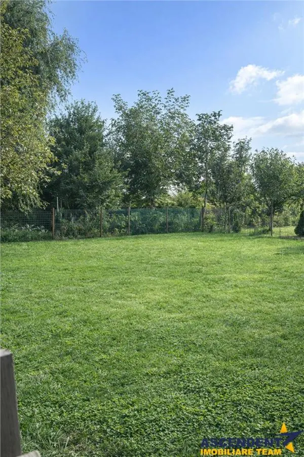 Casă 5 camere Sângeorgiu de Mureș - poza 1