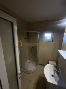 zona Dacia - Decomandat Apartament cu 3 camere - foto 11