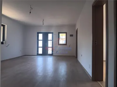 Visan CASA parter 4cam TEREN 400mp la str Principala mutare imediata - Barnova