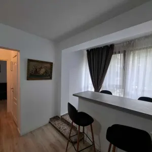 Apartament 3 camere - foto 2