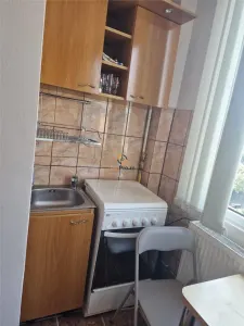Garsoniera Cu Centrala Proprie / Zona Soarelui - foto 7