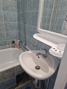 Garsoniera Cu Centrala Proprie / Zona Soarelui - foto 8