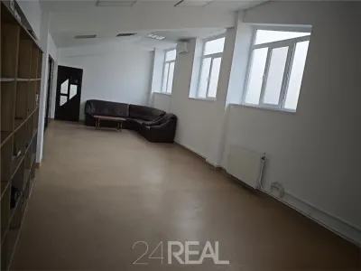 Inchiriere spatiu de birouri Pantelimon - foto 2
