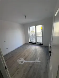 COMISION 0% | Apartament de vanzare 4 cam, etaj intermediar, terasa 70 mp + balcon | - foto 3
