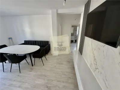 Apartament prima inchiriere 3 camere balcon si parcare Sibiu - foto 11