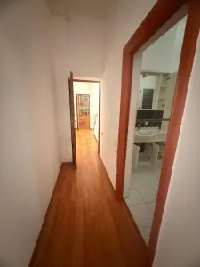 Vand apartament 2 camere langa metrou - foto 5