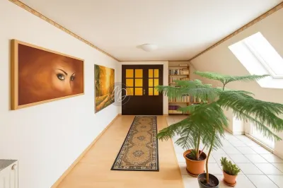 MDI casa cu spatiu comercial in Marghita - foto 9