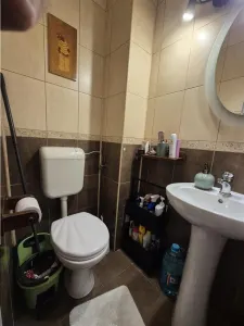 Apartament 3 camere,decomadat,etaj 1, 109000 euro - foto 7