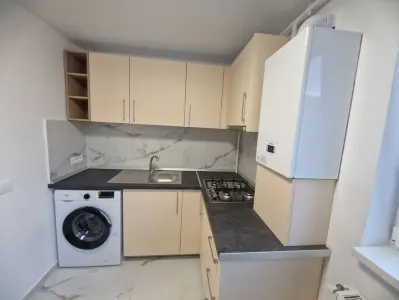 Garsoniera renovata complet, Etaj 3/4, Tractorul,Brasov - Brasov
