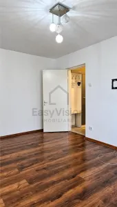 2 camere decomandat | Etaj 2/10 | Metrou 1 Decembrie | Sector 3 - Bucuresti