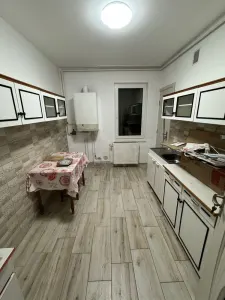De inchiriat apartament cu 2 camere in cartierul Unirii, zona Darina - Targu Mures