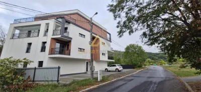 Apartament cu 3 camere si gradina proprie !Alba Iulia - Baia Mare