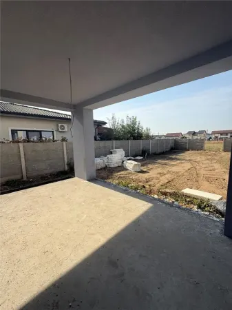 Casă 4 camere Moșnița Nouă - poza 2