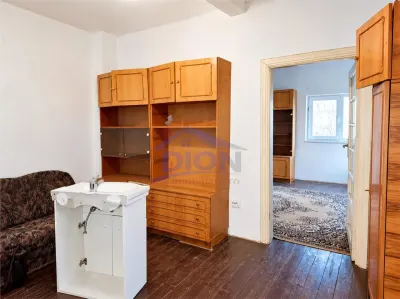 Casa cu poveste, curte proprie si un potential aparte, in zona 13 Septembrie - Marriott - foto 3