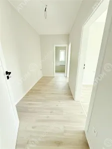 Apartament cu 3 camere la cheie etaj 1 de vanzare in Selimbar loc parcare inclus - foto 16