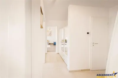 Kasper Coresi Apartament 2 camere, mobilat complet, cu parcare si boxa - foto 2