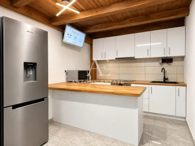 Antony Estate | Apartament la casa 3 camere - Ultracentral - Oradea - foto 3