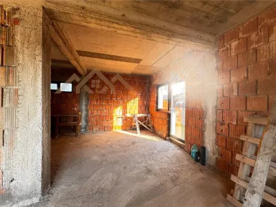 Duplex cu 274 mp curte pe Str. Victoriei – 112 mp utili - foto 8