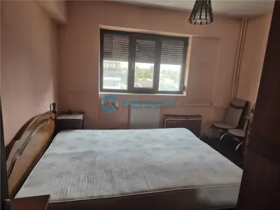 Royal Imobiliare - Vanzare apartament 2 camere zona B-dul Bucuresti - foto 2