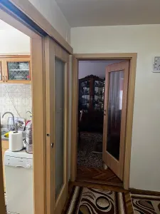Apartament cu 4 camere, 80 mp utili la etajul 1 chiar in Calea Lipovei - foto 3