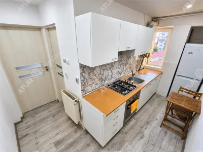 De vanzare apartament cu 2 camere si balcon in Sibiu zona Ciresica - foto 6