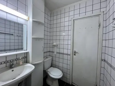 Lugoj, Ap., 2 Cam., 50 Mp., Et., Parter Inalt, Decomandat, Central, Aproape de Catedrala - foto 20