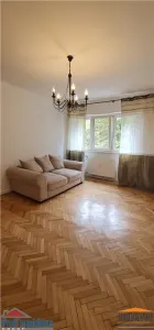 Apartament 2 camere et.1 pe B-dul Revolutiei, zona Banca ING Podgoria - foto 4