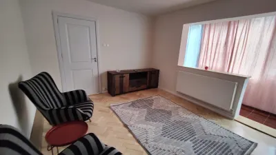 Apartament modern cu 3 camere de închiriat – Zona Torontal - foto 3