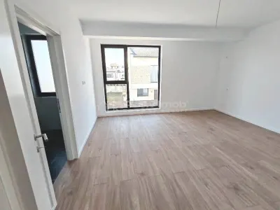 Vanzare - Casa Individuala  - Vila  P+1+M - Prelungirea Ghencea - Cartierul Latin - 285000E TVA INCLUS - Comision 0 ! - foto 5