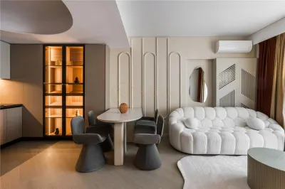 Proprietar inchiriez 3 camere Ultralux Cortina North parcare - Bucuresti