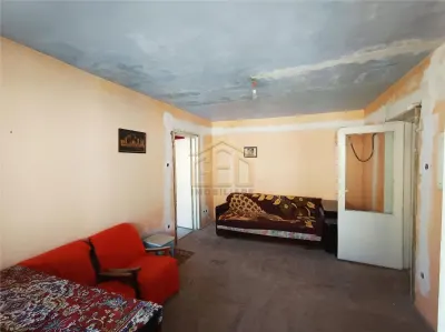 Apartament 2 camere Moldova Noua - foto 5