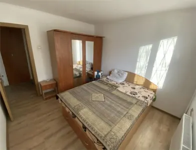 Inchiriere Apartament 2 Camere Semidecomandat Pta. Sudului - foto 4
