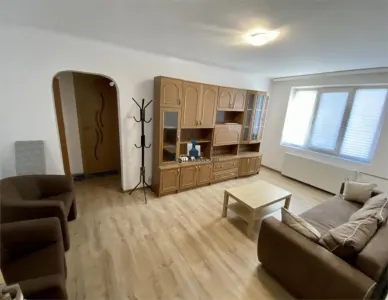 Inchiriere Apartament 2 Camere Semidecomandat Pta. Sudului - foto 7