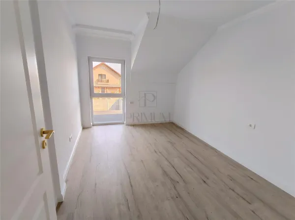 Casă 4 camere Moșnița Nouă - poza 9