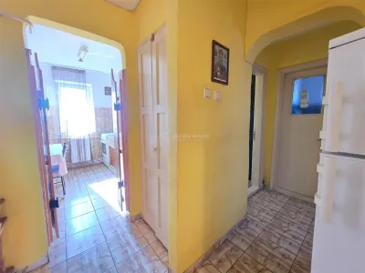 3 camere, decomandat, 60 mp, etaj 5, Micro 5 - foto 3