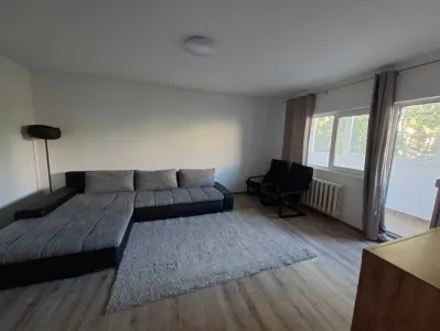Proprietar Inchiriez Garsoniera Spatioasa | 10 min Metrou Lujerului, tramvai 41| 3/4 - Bucuresti