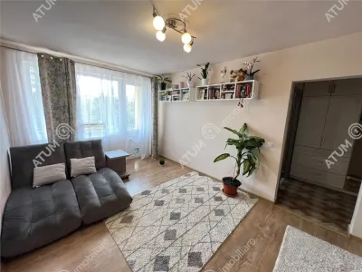 De vanzare apartament cu 2 camere balcon si pivnita situat la etajul 1 zona Siretului din Sibiu - foto 2