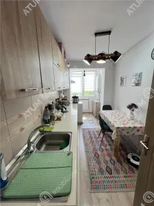 De vanzare apartament cu 2 camere balcon si pivnita situat la etajul 1 zona Siretului din Sibiu - foto 12