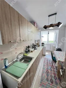 De vanzare apartament cu 2 camere balcon si pivnita situat la etajul 1 zona Siretului din Sibiu - foto 6