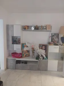 Vand apartament 2 camere - foto 2