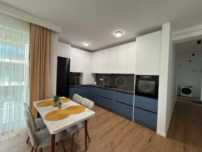 Inchiriez apartament cu 2 camere , bloc nou - foto 12