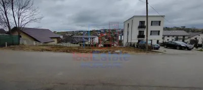 Str Manastirii TEREN 790mp deschidere la doua strazi toate utilitatile - Hlincea