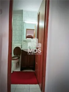 Decomandat, mobilat si utilat etaj intermediar - foto 2