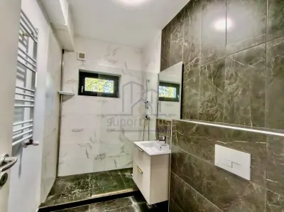 Casa 4 camere de lux, panouri fotovoltaice, MRS Country Ploiesti - foto 11