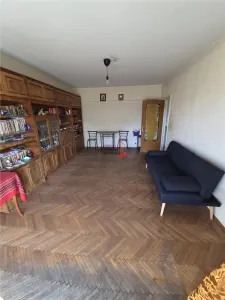 Apartament 2 camere cu potential excelent, in zona ultracentrala - Piata Regina Maria - foto 2