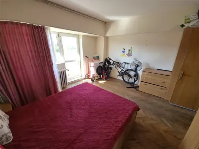 Apartament 2 camere cu potential excelent, in zona ultracentrala - Piata Regina Maria - foto 12