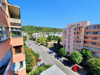 Inchiriez apartament 3 camere TUDOR - foto 8