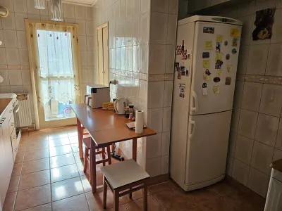 Apartament cu 3 camere  Racadau ,Jepilor,143000 Euro - foto 10