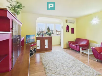 Apartament 3 camere de inchiriat - 360 €/lună - foto 4