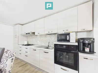 Casă solidă în Curtici cu teren de 1166 mp - foto 2